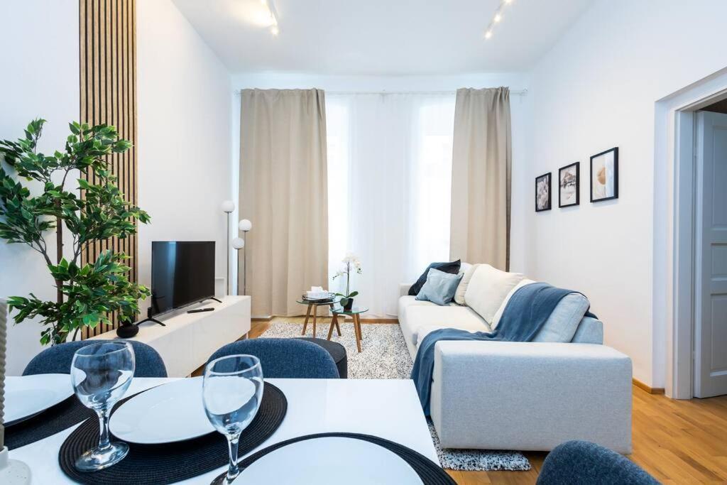 Orestaliving - Spacious 2Br On The Danube Canal Вена Экстерьер фото